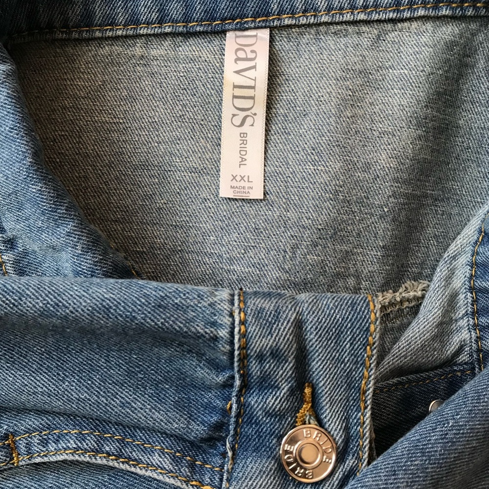 BRIDE Women’s XXL David's Bridal Embroidered Classic Blue Denim Jean Jacket EUC - Picture 15 of 16